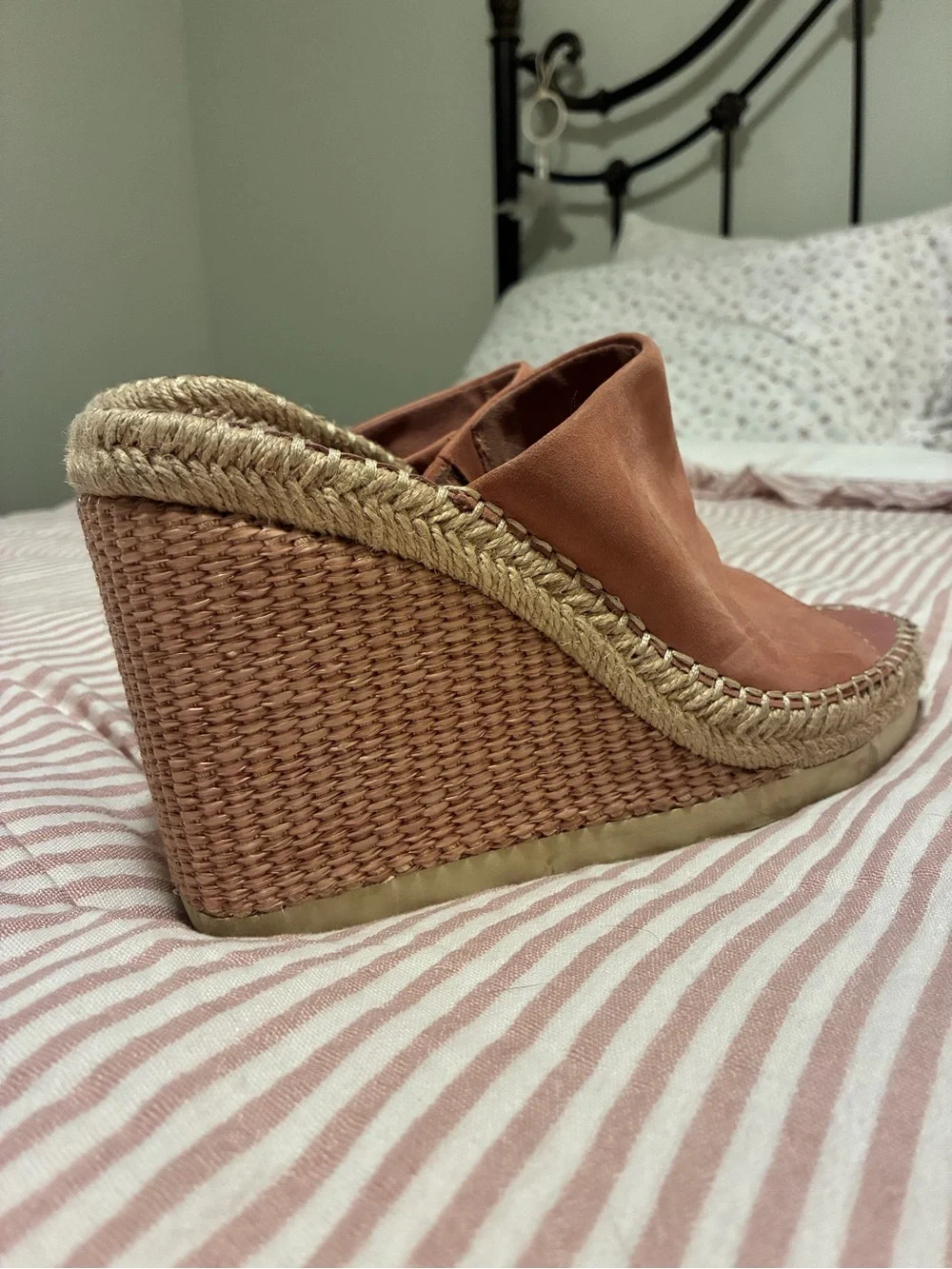 Vince Camuto soft suede